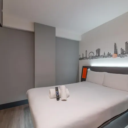 Easyhotel London City Shoreditch-2